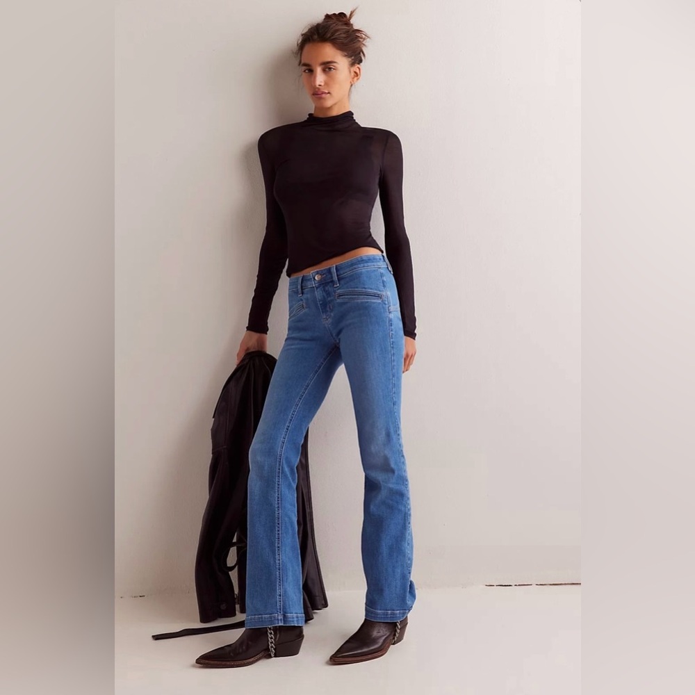 ▪️NWT Free People Irvine Flare Jeans